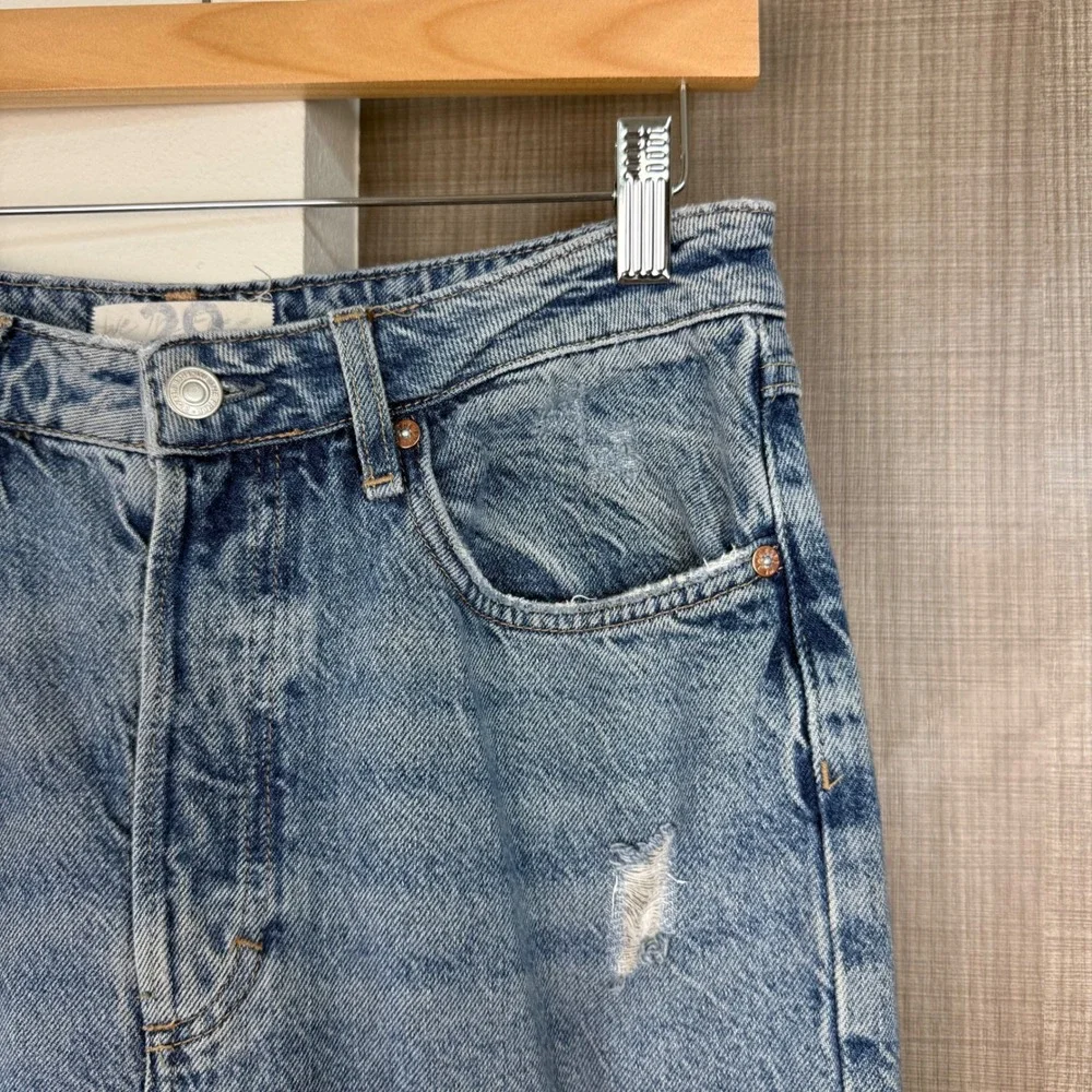 We the Free Straight Leg Jeans Distressed Size 29 - Picture 5 of 11
